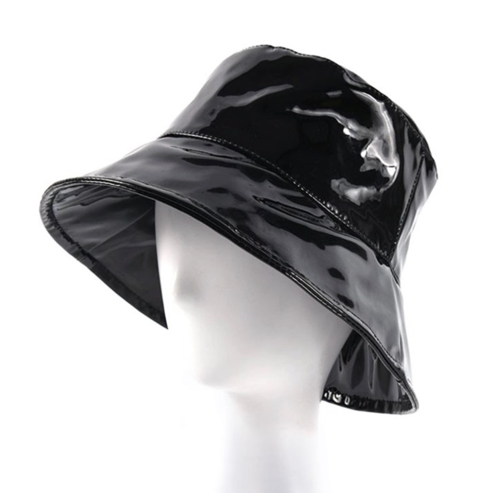 Black Bucket Hat